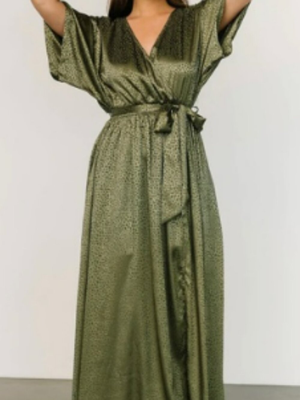 Baltic Born Olive Green Satin Jacquard Maxi Dress – XXXL – Kimono Sleeve - Picture 4 of 5